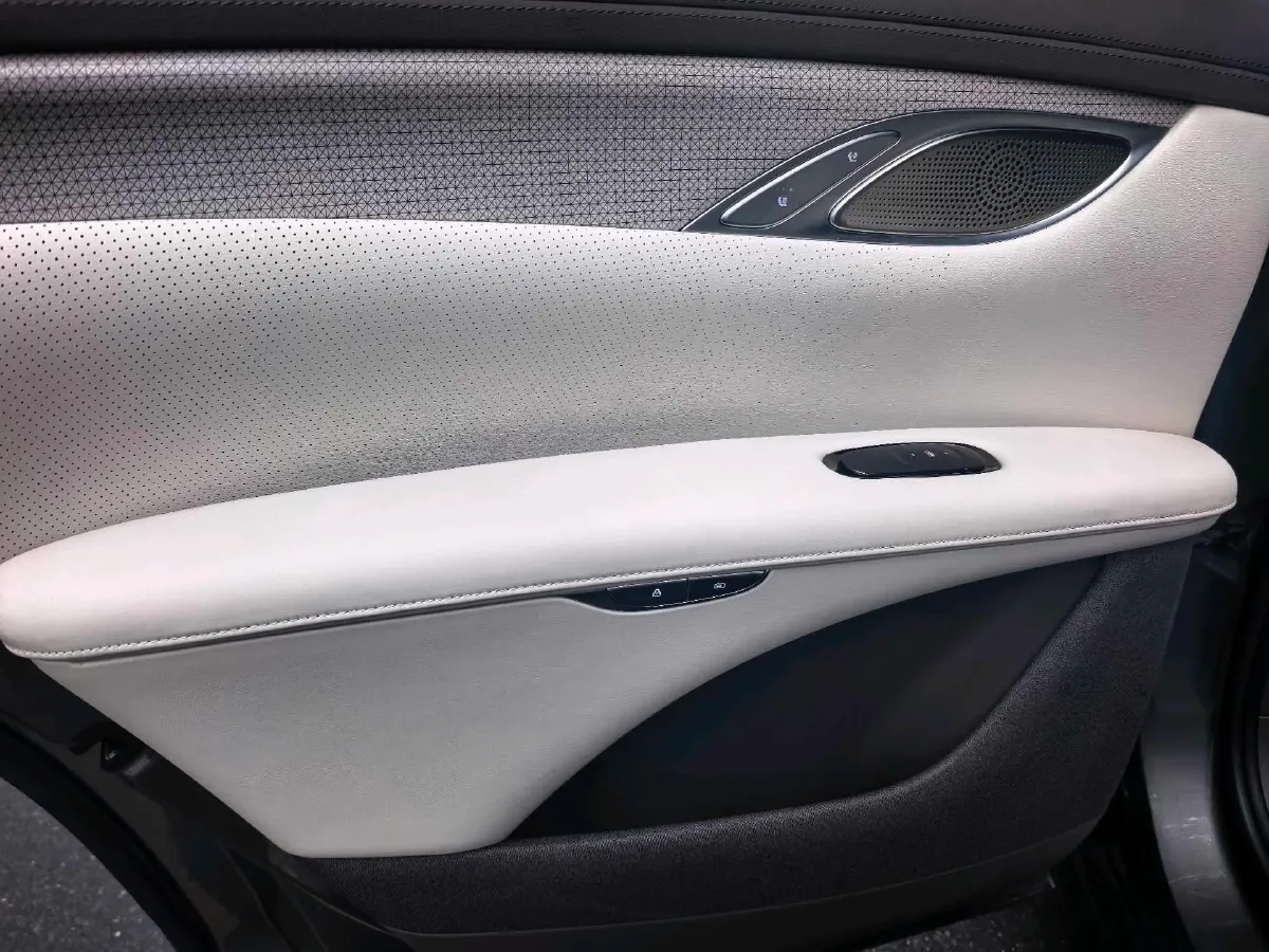 2023 IM LS7 BEV 100KWH,autocango,china used car exporter,china ev exporter,chinese used car exporter,chinese used ev exporter