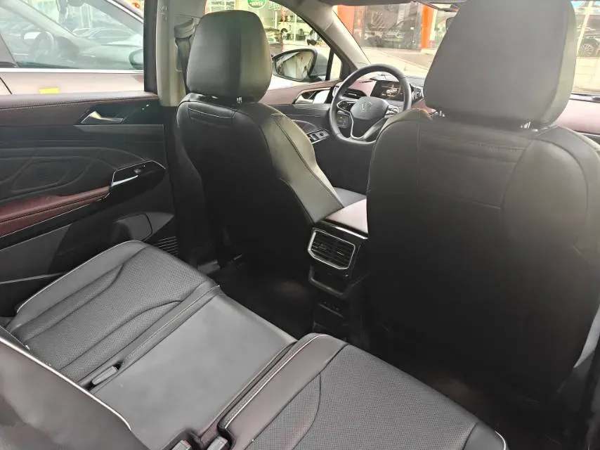 2023 Volkswagen ID.6 X BEV 83.4KWH,autocango,china used car exporter,china ev exporter,chinese used car exporter,chinese used ev exporter