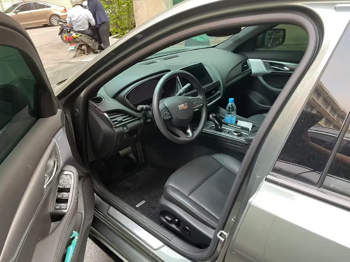 2023 Cadillac CT5 2.0T 237HP L4 10AT,autocango,china used car exporter,china ev exporter,chinese used car exporter,chinese used ev exporter