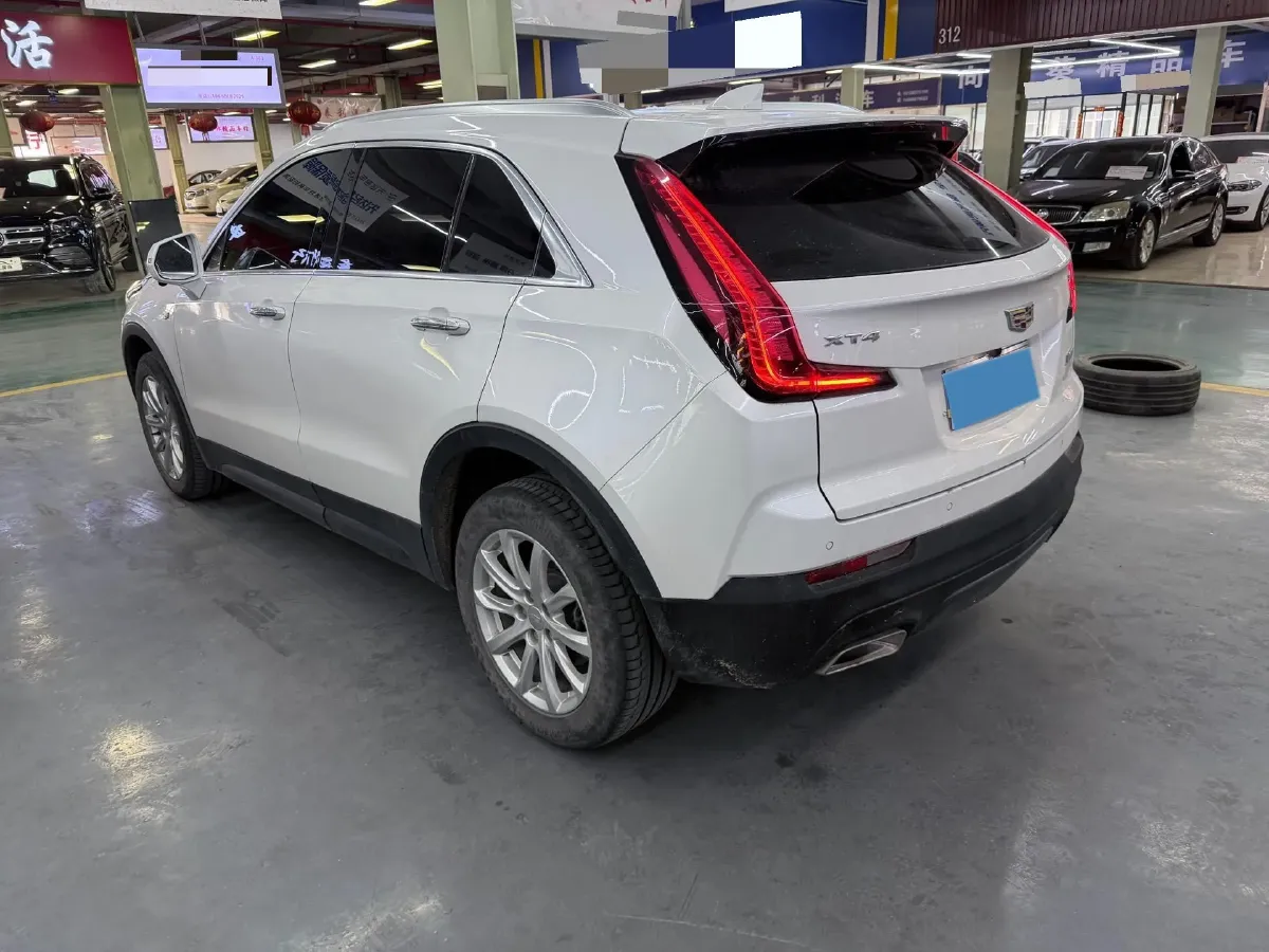 2021 Cadillac XT4 2.0T 237HP L4 9AT,autocango,china used car exporter,china ev exporter,chinese used car exporter,chinese used ev exporter