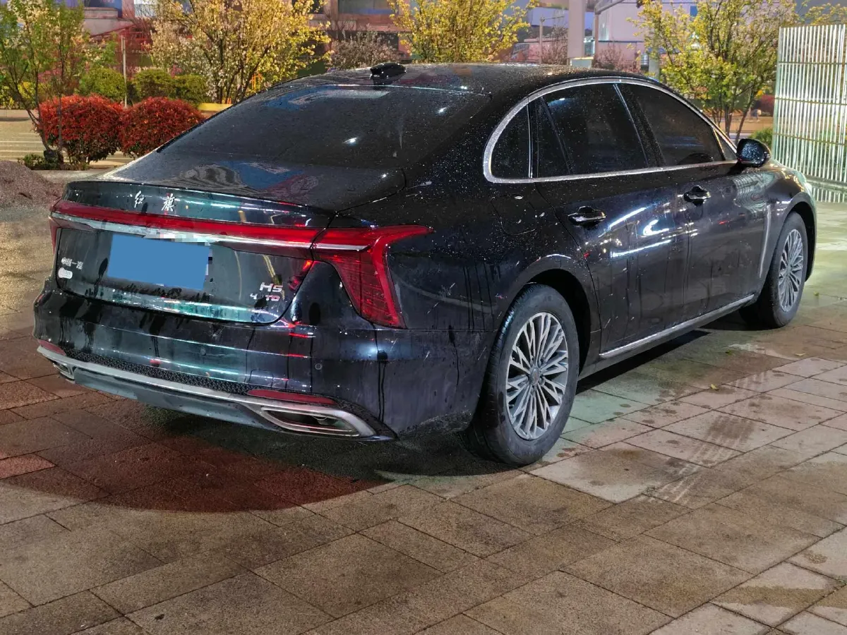 2023 HongQi H5 2.0T 224HP L4 8AT,autocango,china used car exporter,china ev exporter,chinese used car exporter,chinese used ev exporter