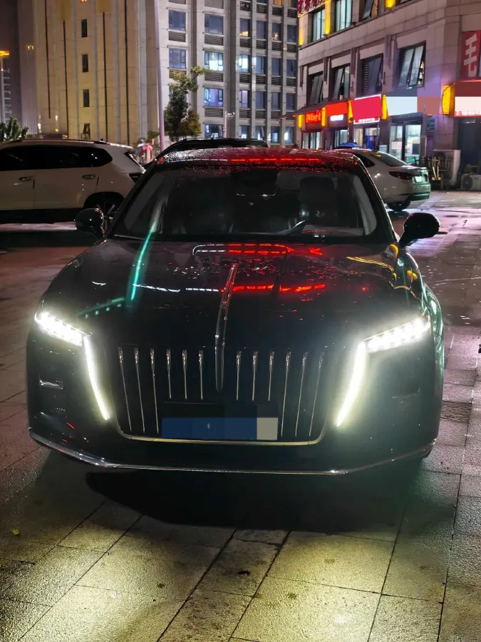 2023 HongQi H5 2.0T 224HP L4 8AT,autocango,china used car exporter,china ev exporter,chinese used car exporter,chinese used ev exporter