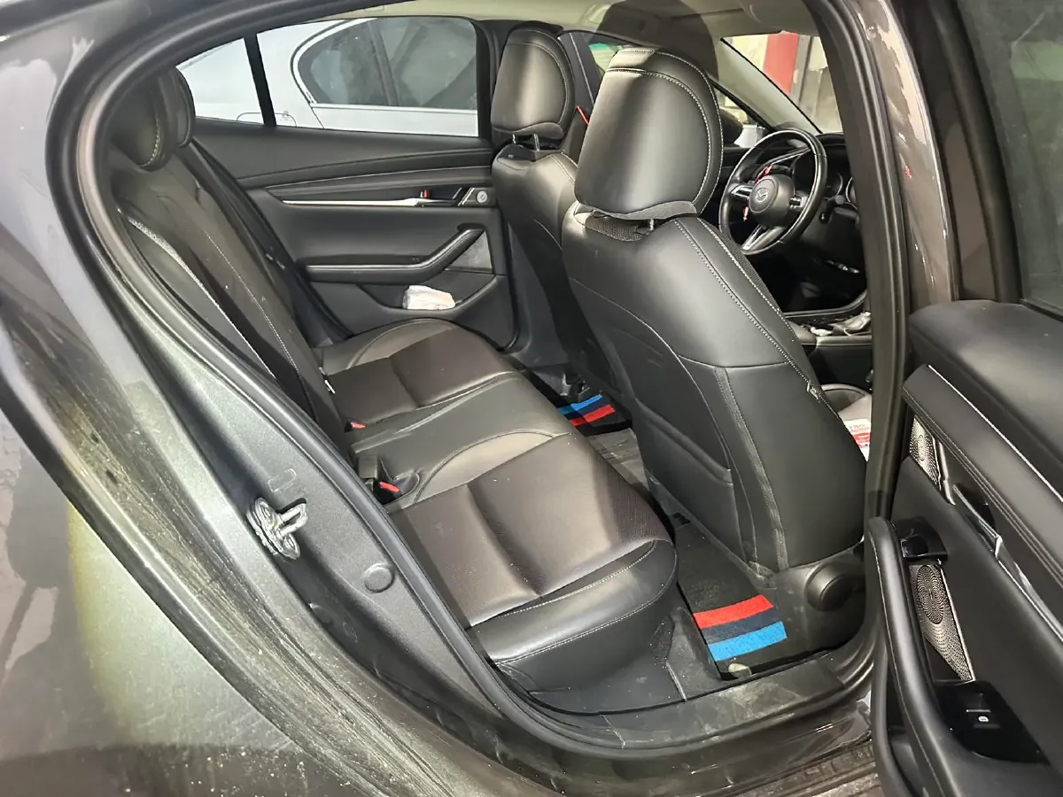 2022 Mazda 3 Axela 2.0L 158HP L4 6AT,autocango,china used car exporter,china ev exporter,chinese used car exporter,chinese used ev exporter