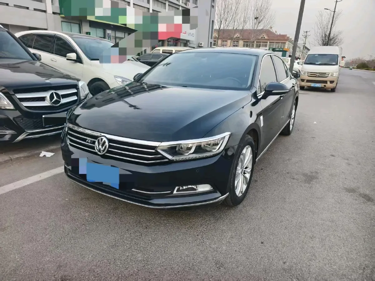 2019 Volkswagen Magotan 2.0T 186HP L4 7DCT,autocango,china used car exporter,china ev exporter,chinese used car exporter,chinese used ev exporter