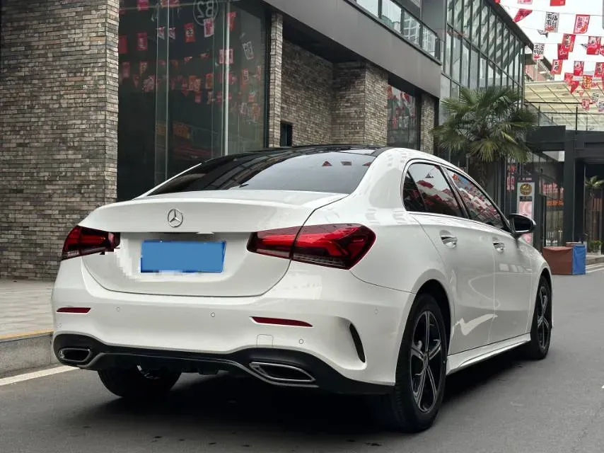 2022 Mercedes-Benz A Class 1.3T 163HP L4 7DCT,autocango,china used car exporter,china ev exporter,chinese used car exporter,chinese used ev exporter