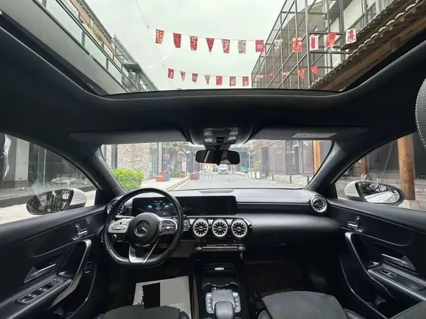 2022 Mercedes-Benz A Class 1.3T 163HP L4 7DCT,autocango,china used car exporter,china ev exporter,chinese used car exporter,chinese used ev exporter