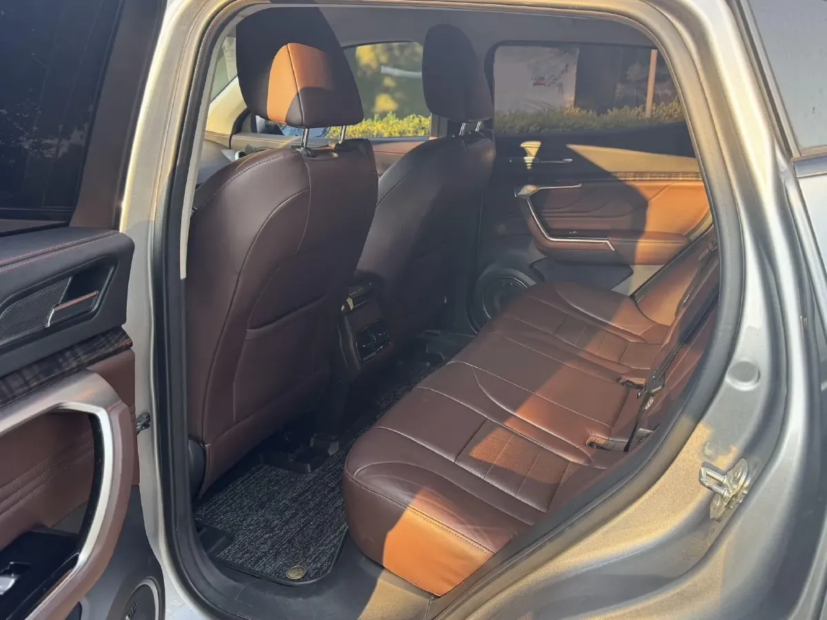 2017 WEY VV5 2.0T 197HP L4 7DCT,autocango,china used car exporter,china ev exporter,chinese used car exporter,chinese used ev exporter