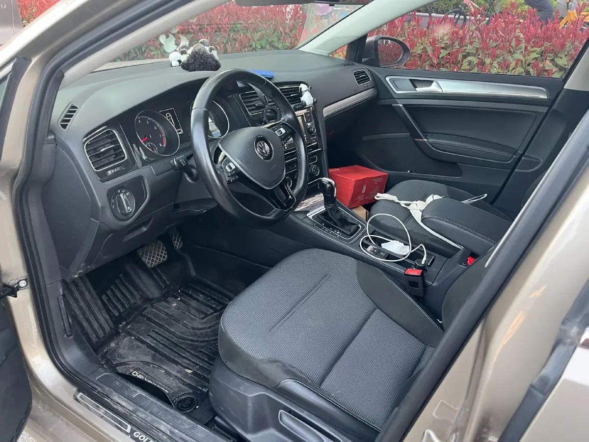 2018 Volkswagen Golf 1.4T 131HP L4 7DCT,autocango,china used car exporter,china ev exporter,chinese used car exporter,chinese used ev exporter