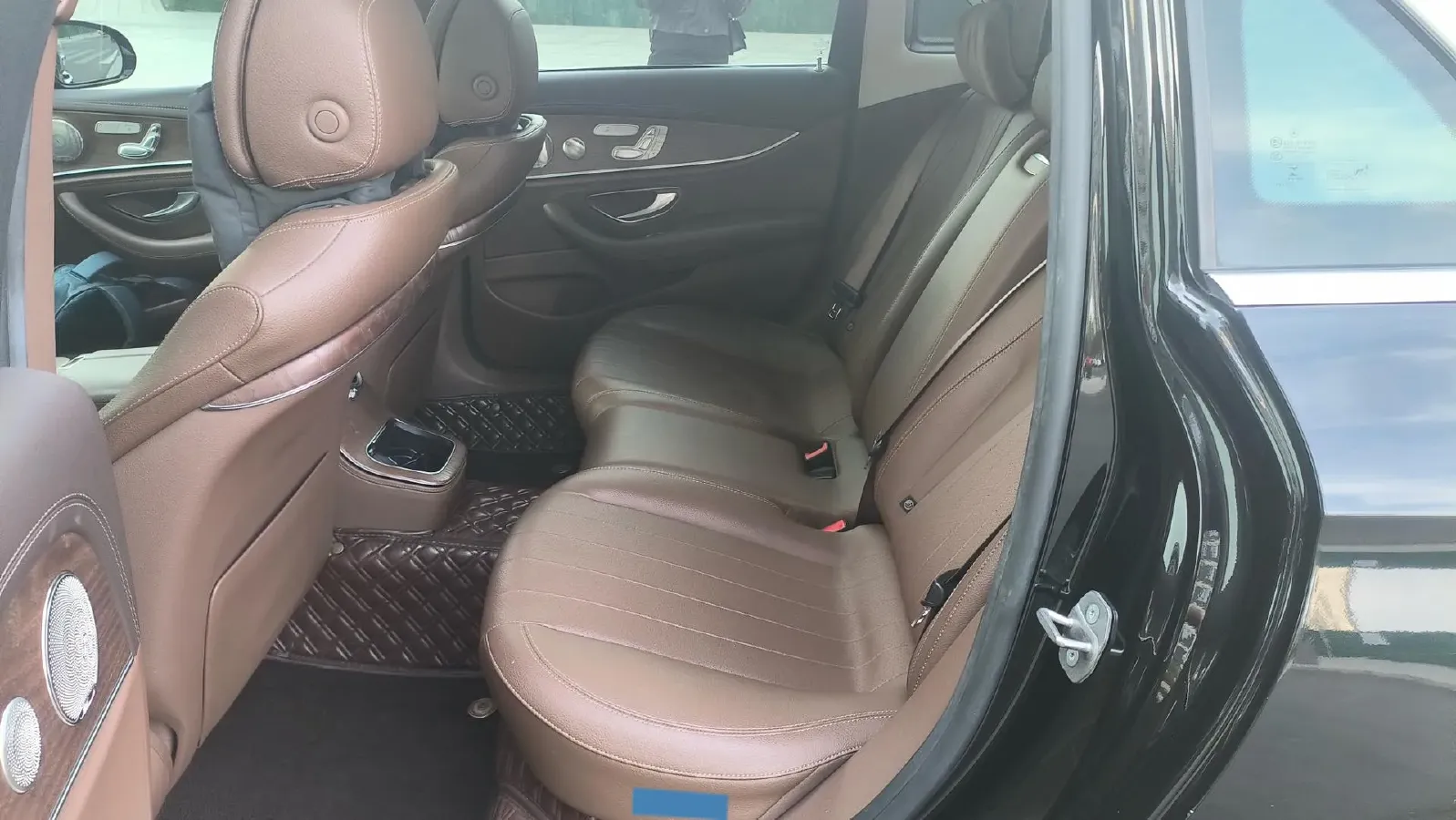 2022 Mercedes-Benz E Class 2.0T 258HP L4 9AT,autocango,china used car exporter,china ev exporter,chinese used car exporter,chinese used ev exporter