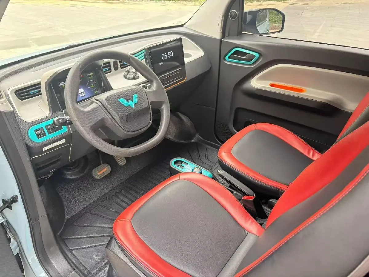 2021 WuLing HongGuang MINI EV BEV 13.8KWH,autocango,china used car exporter,china ev exporter,chinese used car exporter,chinese used ev exporter