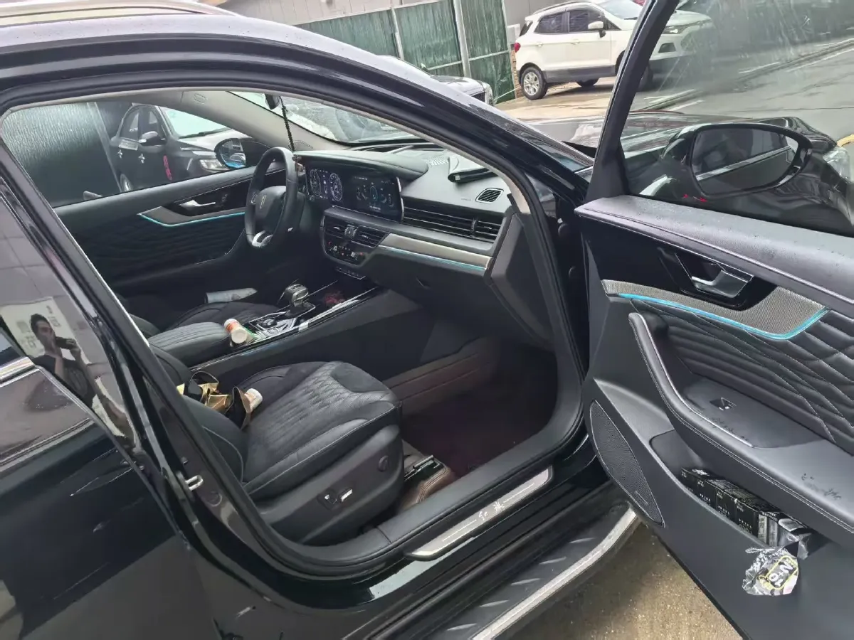 2022 HongQi HS5 2.0T 224HP L4 6AT,autocango,china used car exporter,china ev exporter,chinese used car exporter,chinese used ev exporter