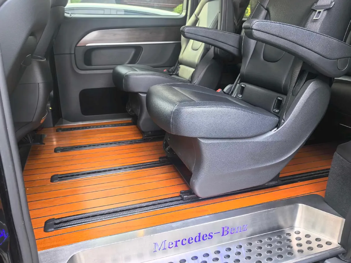 2020 Mercedes-Benz V Class 2.0T 211HP L4 9AT,autocango,china used car exporter,china ev exporter,chinese used car exporter,chinese used ev exporter