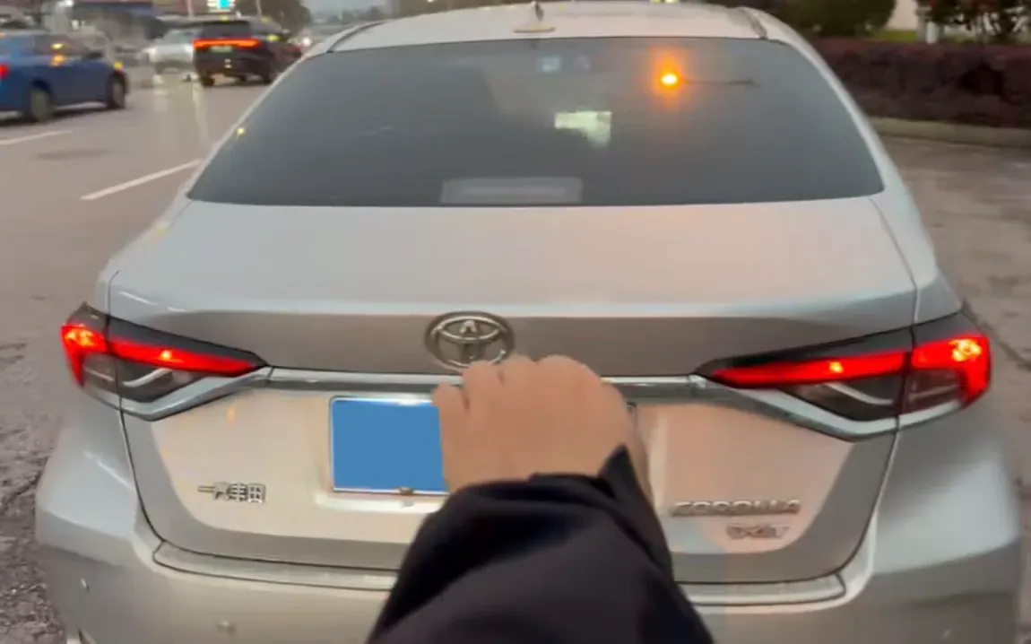 2019 Toyota Corolla 1.2T 116HP L4 CVT,autocango,china used car exporter,china ev exporter,chinese used car exporter,chinese used ev exporter