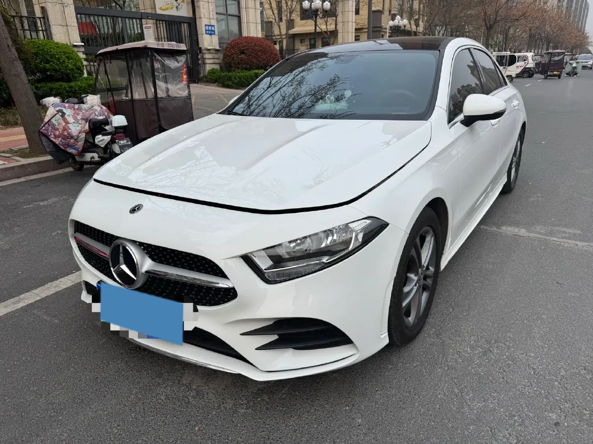 2022 Mercedes-Benz A Class 1.3T 136HP L4 7DCT,autocango,china used car exporter,china ev exporter,chinese used car exporter,chinese used ev exporter