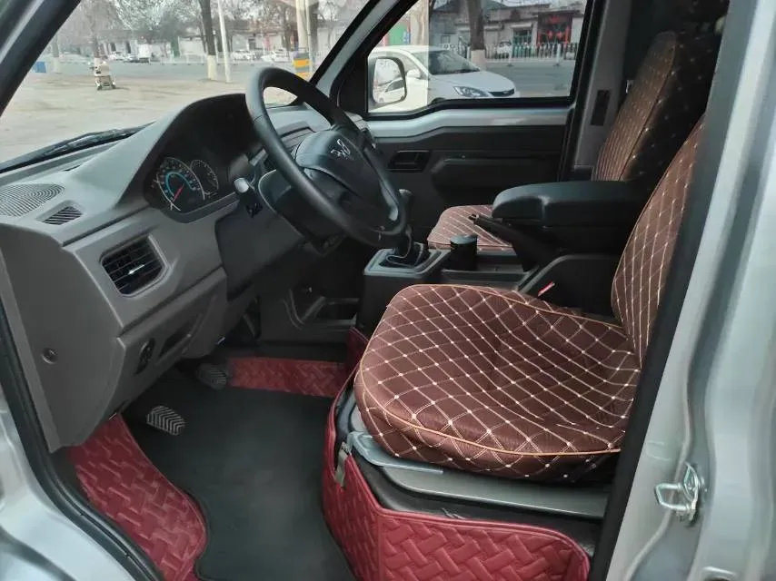 2022 WuLing RongGuang New Truck 1.5L 102HP L4 5MT,autocango,china used car exporter,china ev exporter,chinese used car exporter,chinese used ev exporter