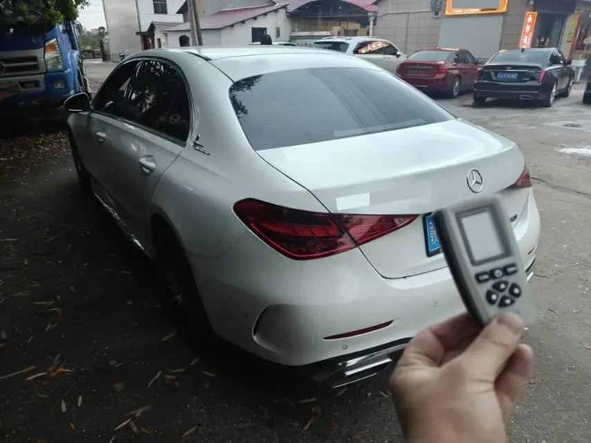 2023 Mercedes-Benz C Class 1.5T 170HP L4 9AT,autocango,china used car exporter,china ev exporter,chinese used car exporter,chinese used ev exporter
