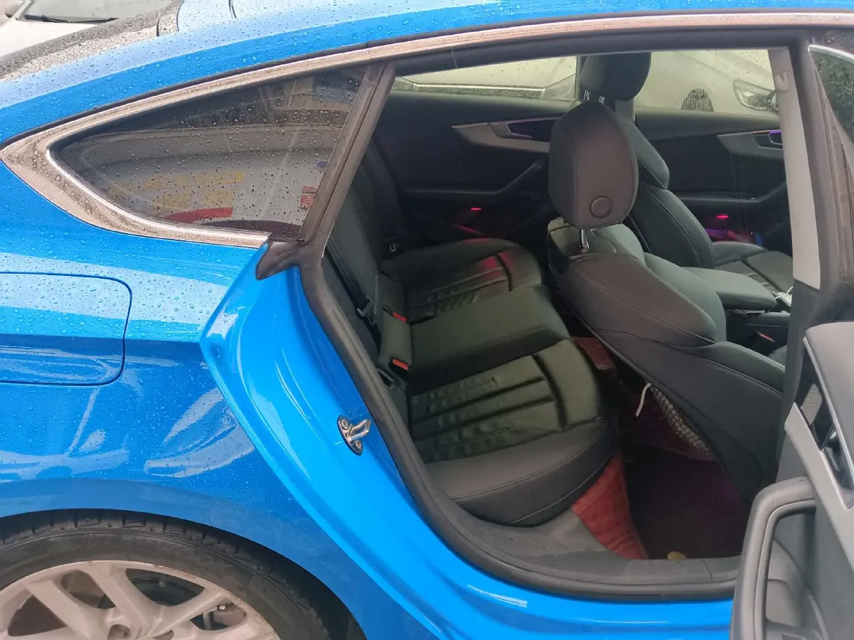 2022 Audi A5 2.0T 204HP L4 7DCT,autocango,china used car exporter,china ev exporter,chinese used car exporter,chinese used ev exporter