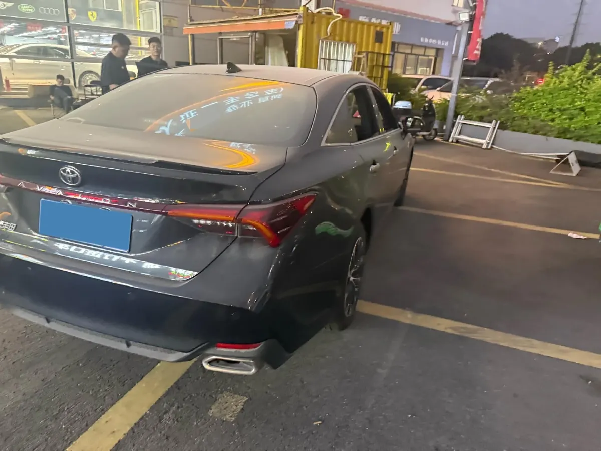 2022 Toyota Avalon 2.5L 209HP L4 8AT,autocango,china used car exporter,china ev exporter,chinese used car exporter,chinese used ev exporter