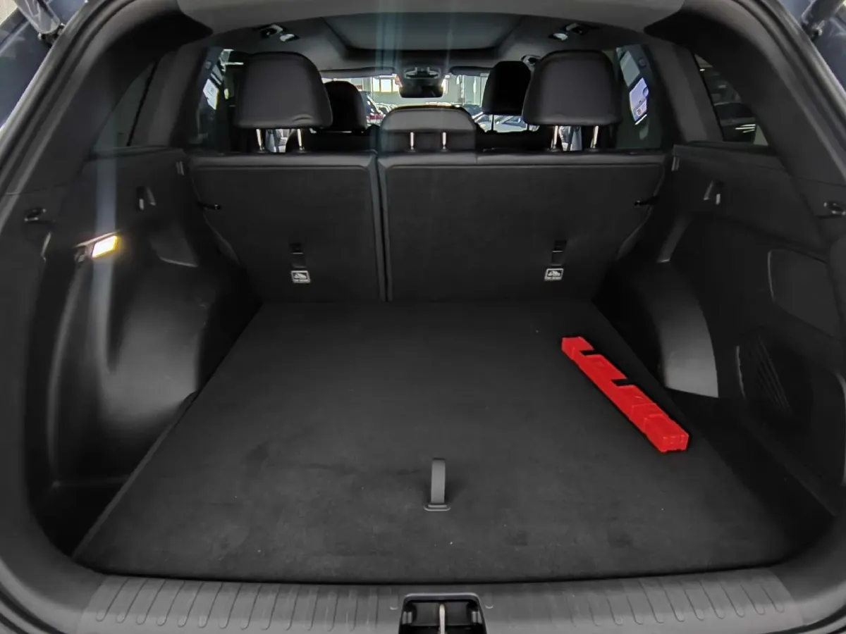 2024 Geely Monjaro 2.0T 238HP L4 8AT,autocango,china used car exporter,china ev exporter,chinese used car exporter,chinese used ev exporter