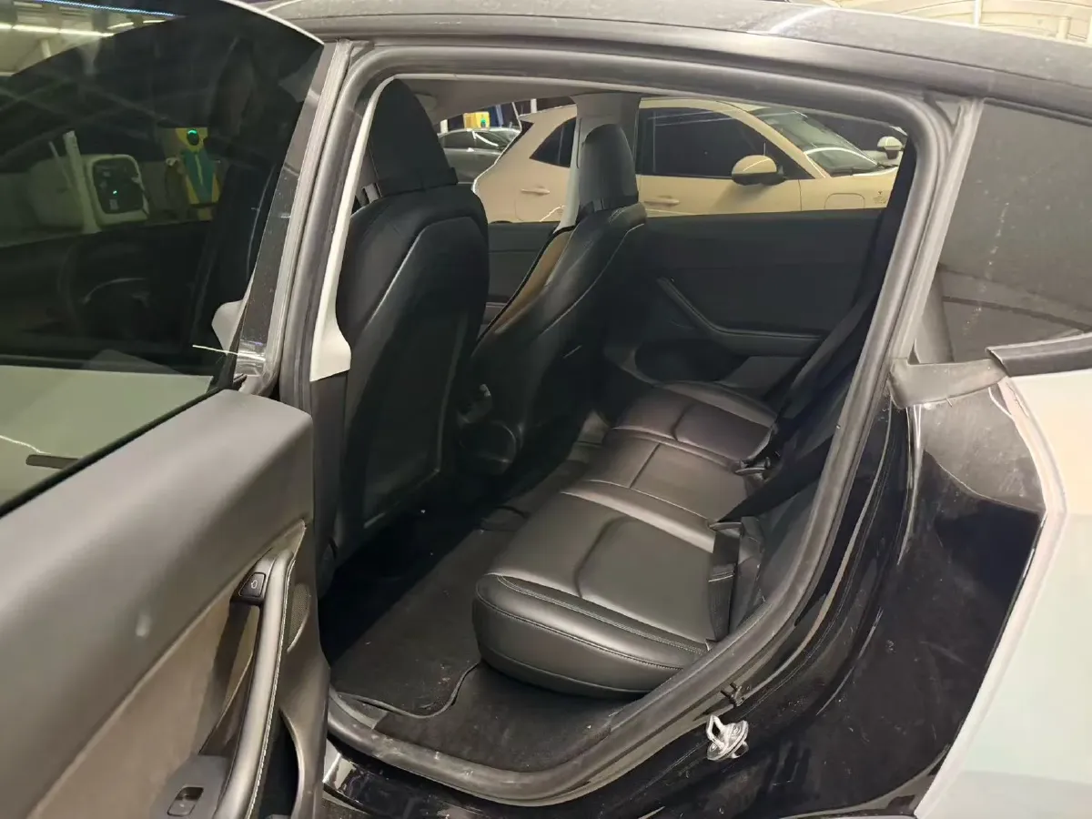 2022 Tesla Model Y BEV 60KWH,autocango,china used car exporter,china ev exporter,chinese used car exporter,chinese used ev exporter