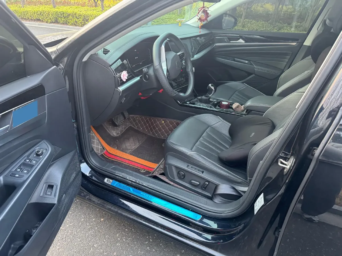 2024 Volkswagen Passat 2.0T 220HP L4 7DCT,autocango,china used car exporter,china ev exporter,chinese used car exporter,chinese used ev exporter