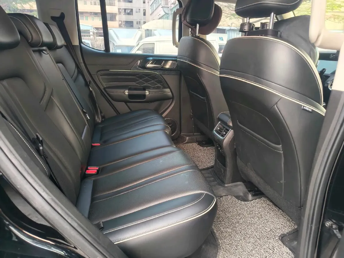 2021 Tank 300 2.0T 227HP L4 8AT,autocango,china used car exporter,china ev exporter,chinese used car exporter,chinese used ev exporter