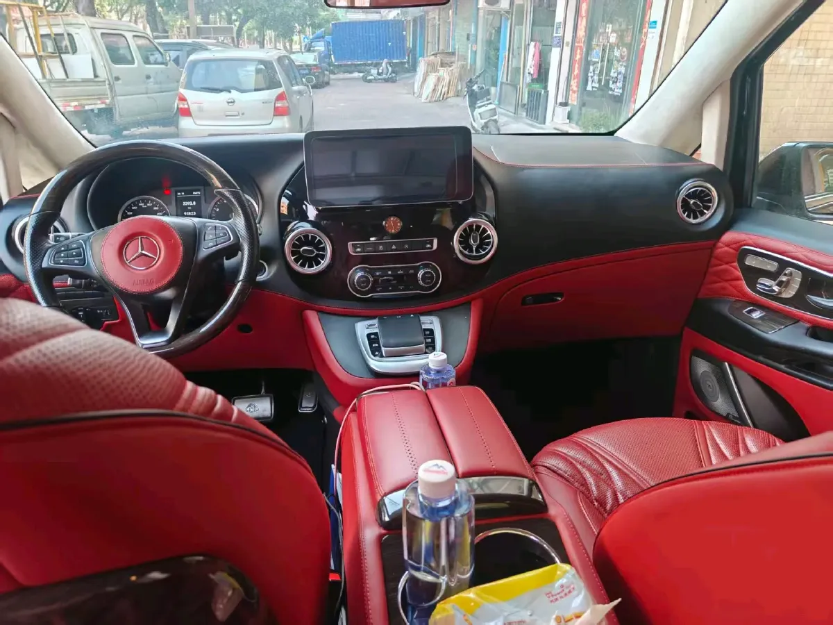 2021 Mercedes-Benz Vito 2.0T 211HP L4 9AT,autocango,china used car exporter,china ev exporter,chinese used car exporter,chinese used ev exporter