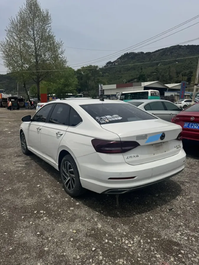 2022 Volkswagen T-Roc 1.4T 150HP L4 7DCT,autocango,china used car exporter,china ev exporter,chinese used car exporter,chinese used ev exporter