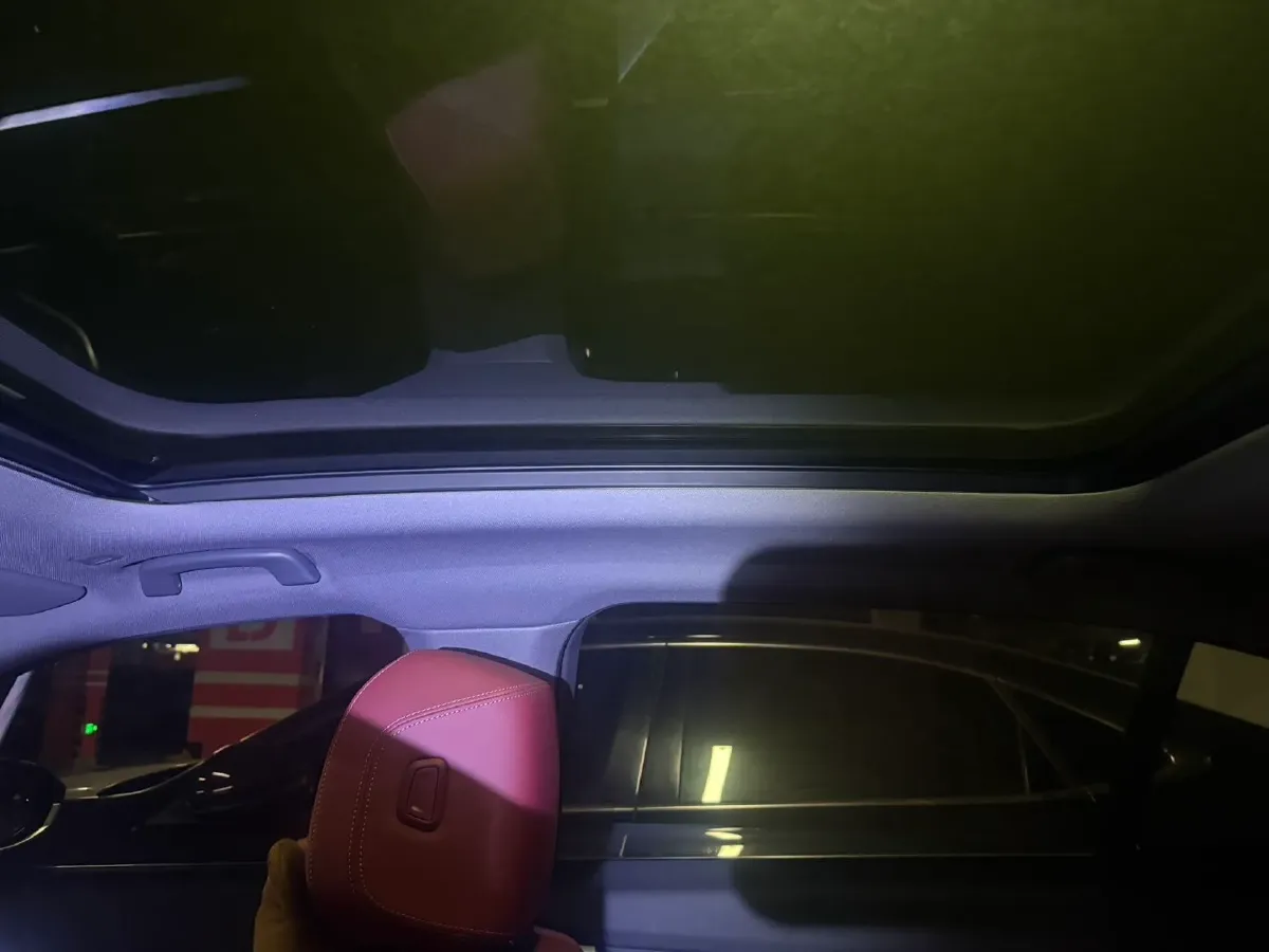 2025 BMW 5 Series 2.0T 258HP L4 8AT,autocango,china used car exporter,china ev exporter,chinese used car exporter,chinese used ev exporter