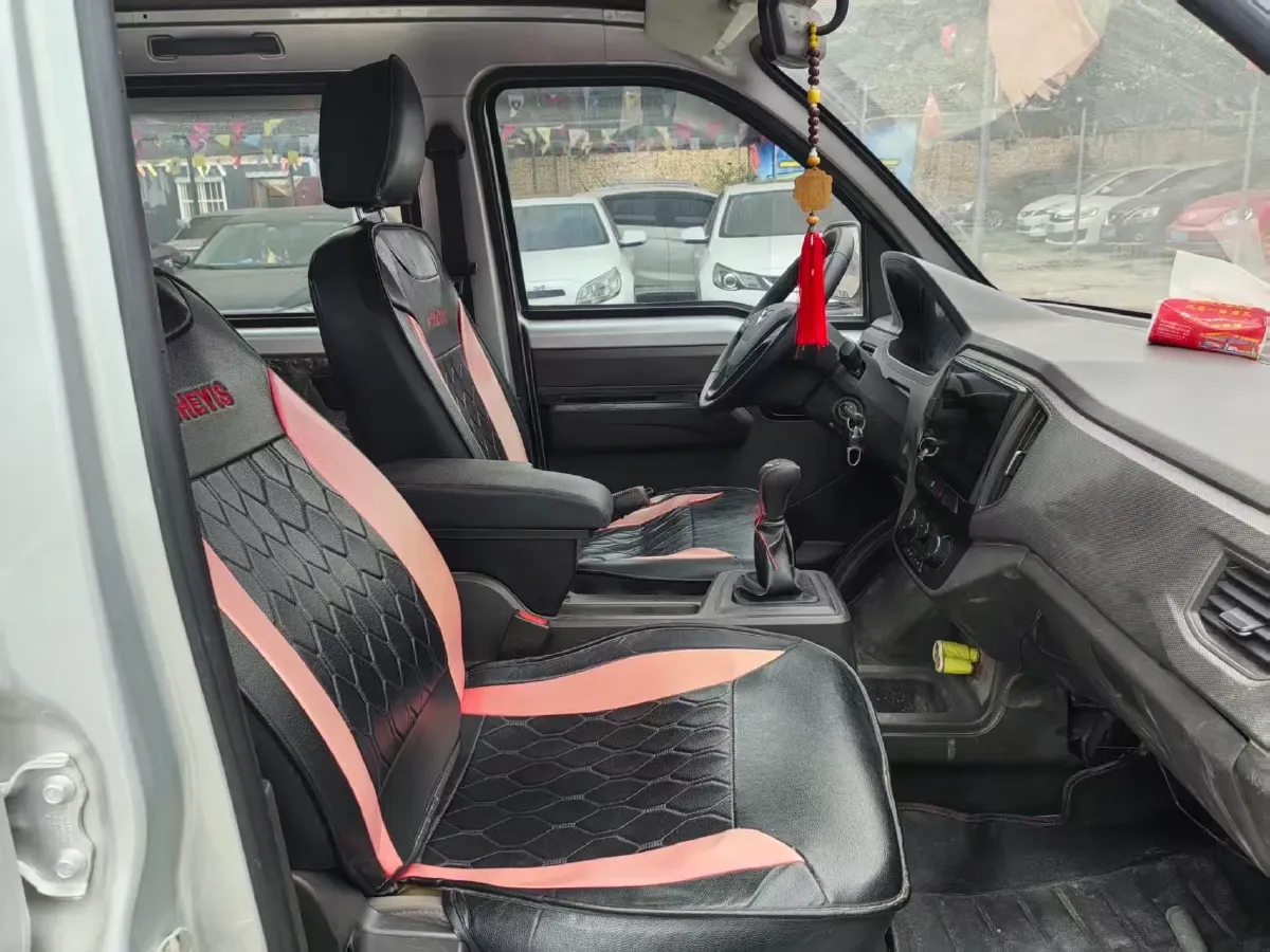 2021 WuLing RongGuang New Truck 1.8L 125HP L4 5MT,autocango,china used car exporter,china ev exporter,chinese used car exporter,chinese used ev exporter