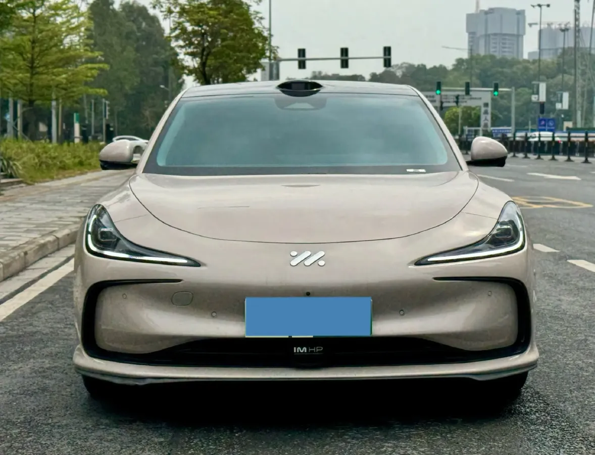 2024 IM L6 BEV 75KWH,autocango,china used car exporter,china ev exporter,chinese used car exporter,chinese used ev exporter