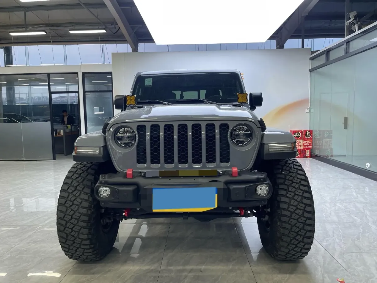 2022 Jeep Gladiator 3.6L 284HP V6 8AT,autocango,china used car exporter,china ev exporter,chinese used car exporter,chinese used ev exporter