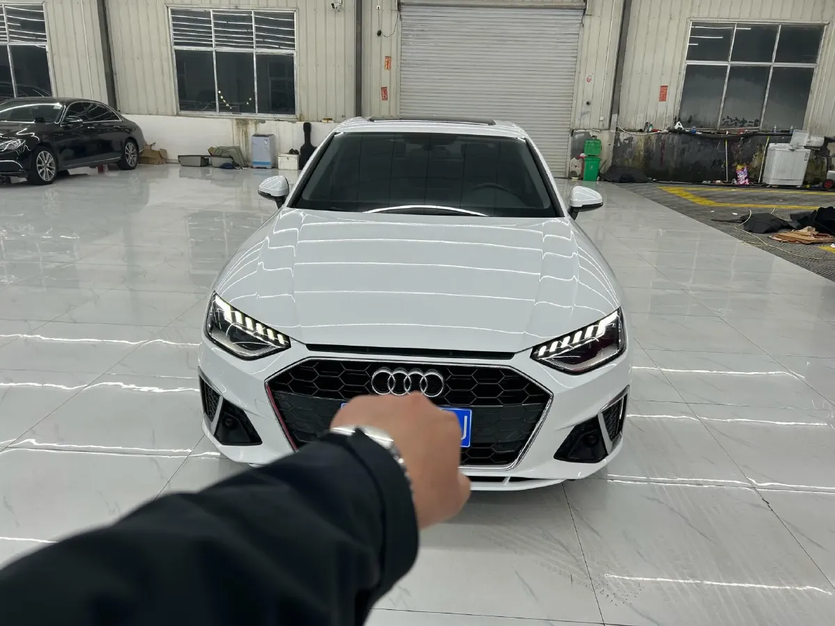 2020 Audi A4L 2.0T 190HP L4 7DCT,autocango,china used car exporter,china ev exporter,chinese used car exporter,chinese used ev exporter