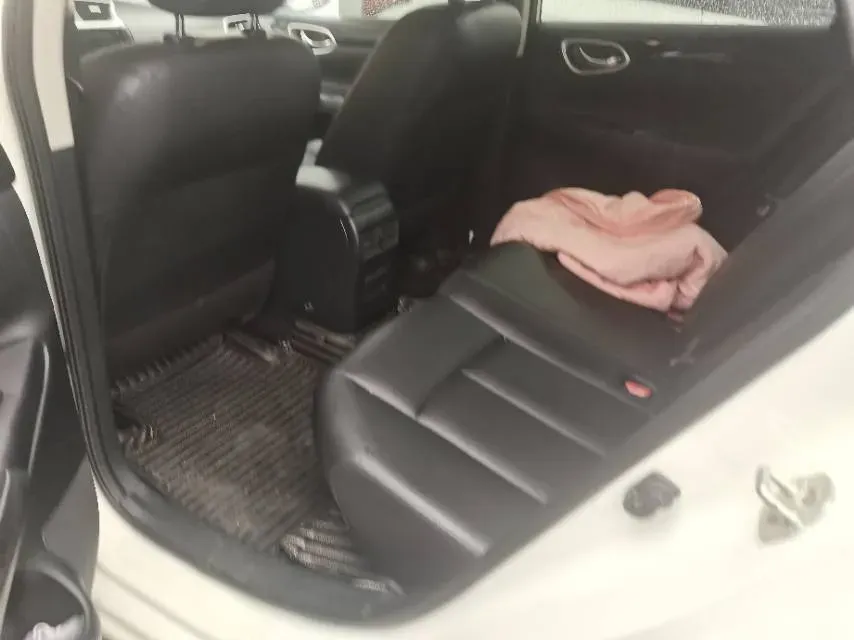 2022 Nissan Sylphy 1.6L 122HP L4 CVT,autocango,china used car exporter,china ev exporter,chinese used car exporter,chinese used ev exporter