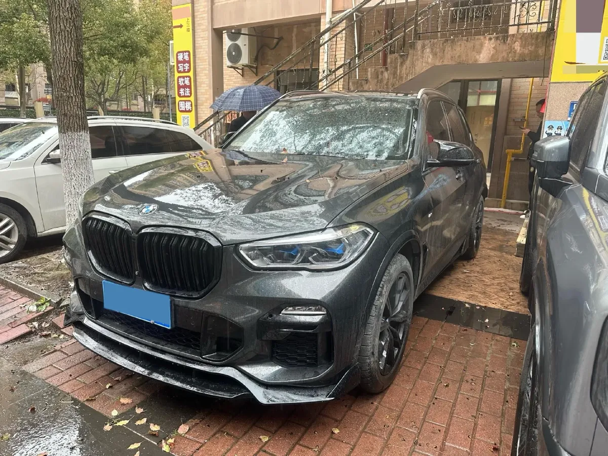 2020 BMW X5 3.0T 340HP L6 8AT,autocango,china used car exporter,china ev exporter,chinese used car exporter,chinese used ev exporter