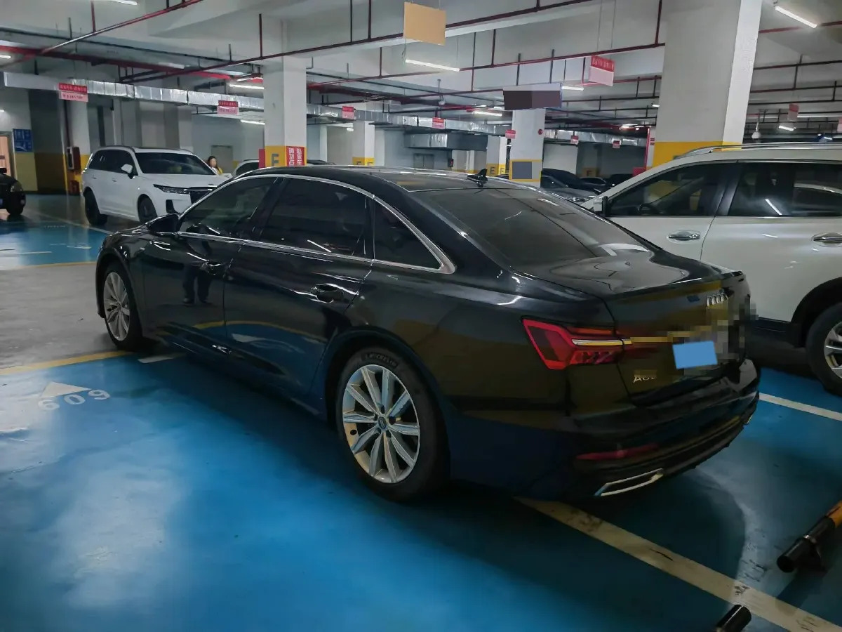 2020 Audi A6L 2.0T 224HP L4 7DCT,autocango,china used car exporter,china ev exporter,chinese used car exporter,chinese used ev exporter