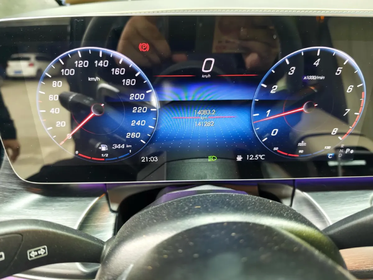 2019 Mercedes-Benz E Class 2.0T 184HP L4 9AT,autocango,china used car exporter,china ev exporter,chinese used car exporter,chinese used ev exporter