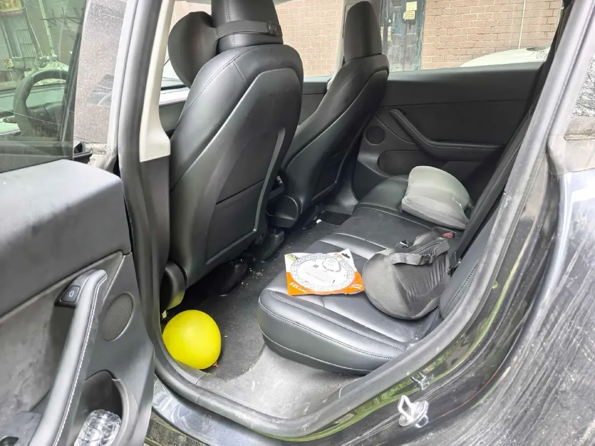 2024 Iveco OuSheng BEV 77.28KWH,autocango,china used car exporter,china ev exporter,chinese used car exporter,chinese used ev exporter