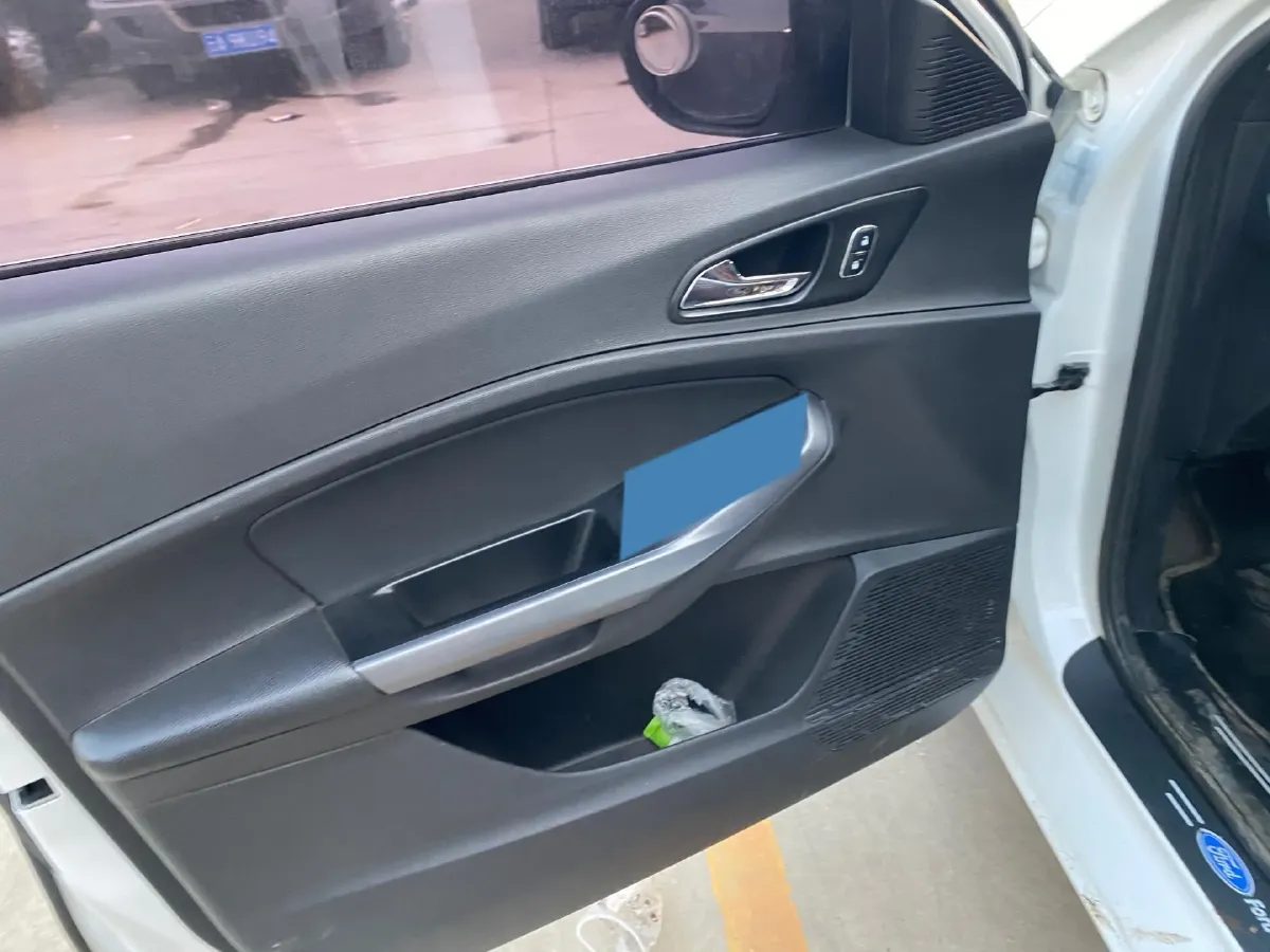 2019 Ford Escort 1.5L 122HP L3 6MT,autocango,china used car exporter,china ev exporter,chinese used car exporter,chinese used ev exporter