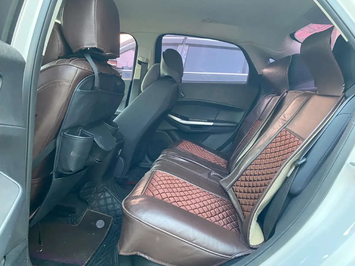 2019 Ford Escort 1.5L 122HP L3 6MT,autocango,china used car exporter,china ev exporter,chinese used car exporter,chinese used ev exporter