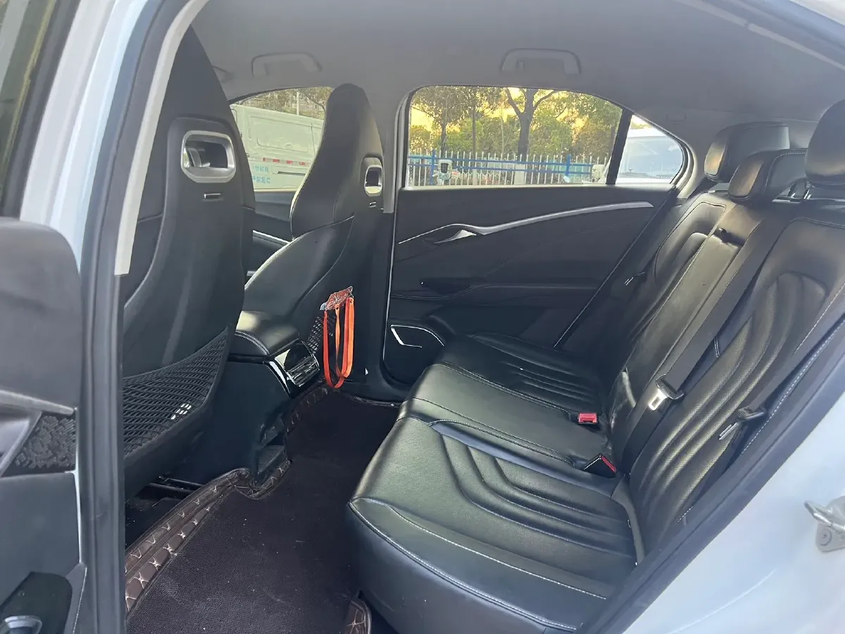 2022 MAXUS T70 2.0T 163HP L4 6AT,autocango,china used car exporter,china ev exporter,chinese used car exporter,chinese used ev exporter