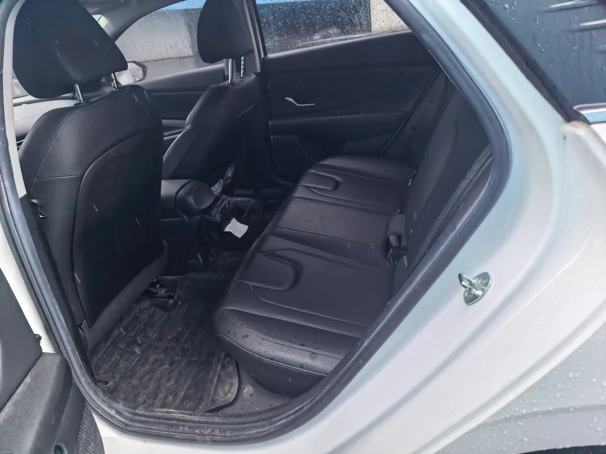 2021 Hyundai Elantra 1.5L 115HP L4 CVT,autocango,china used car exporter,china ev exporter,chinese used car exporter,chinese used ev exporter