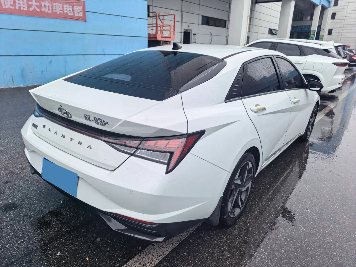 2021 Hyundai Elantra 1.5L 115HP L4 CVT,autocango,china used car exporter,china ev exporter,chinese used car exporter,chinese used ev exporter