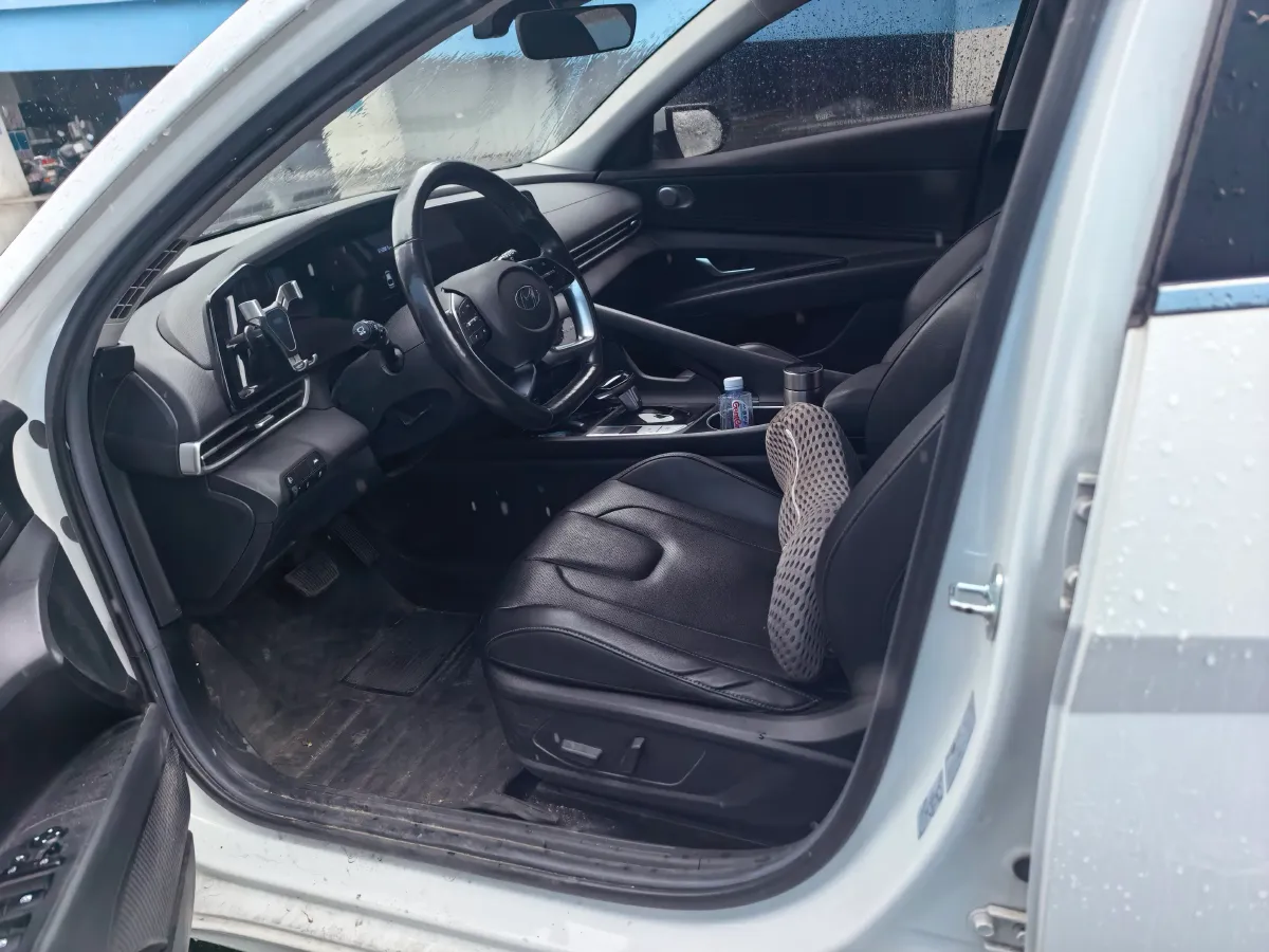 2021 Hyundai Elantra 1.5L 115HP L4 CVT,autocango,china used car exporter,china ev exporter,chinese used car exporter,chinese used ev exporter