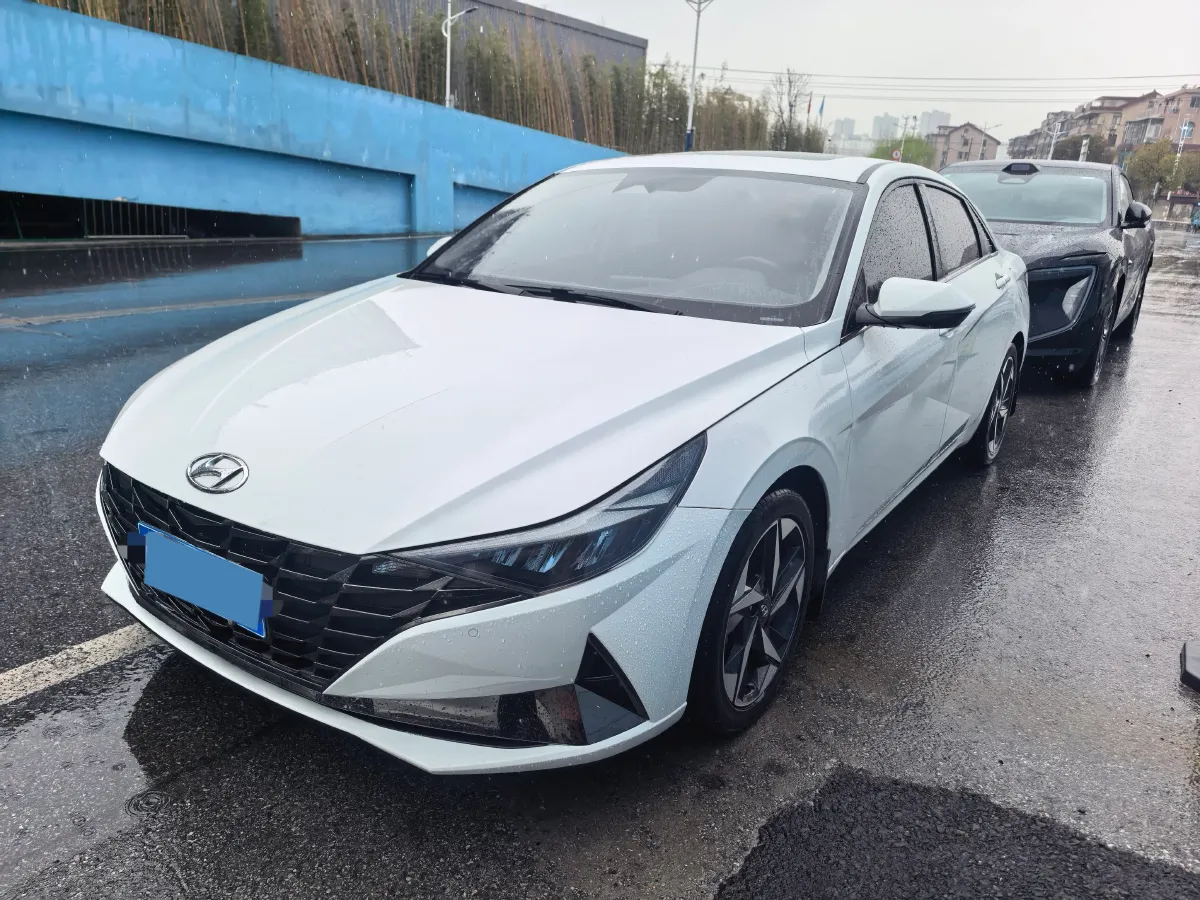 2021 Hyundai Elantra 1.5L 115HP L4 CVT,autocango,china used car exporter,china ev exporter,chinese used car exporter,chinese used ev exporter