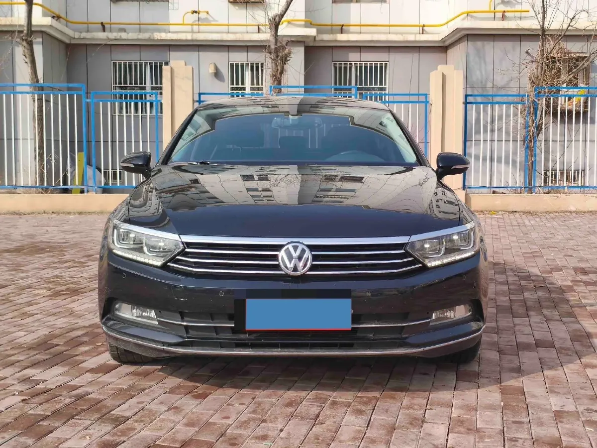 2018 Volkswagen Magotan 1.8T 180HP L4 7DCT,autocango,china used car exporter,china ev exporter,chinese used car exporter,chinese used ev exporter