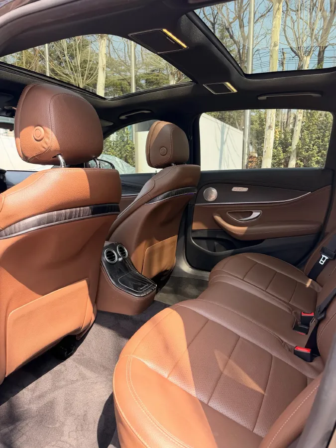 2021 Mercedes-Benz E Class 2.0T 258HP L4 9AT,autocango,china used car exporter,china ev exporter,chinese used car exporter,chinese used ev exporter