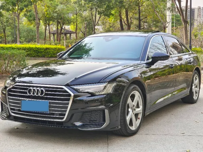 2021 Audi A6L 2.0T 190HP L4 7DCT,autocango,china used car exporter,china ev exporter,chinese used car exporter,chinese used ev exporter