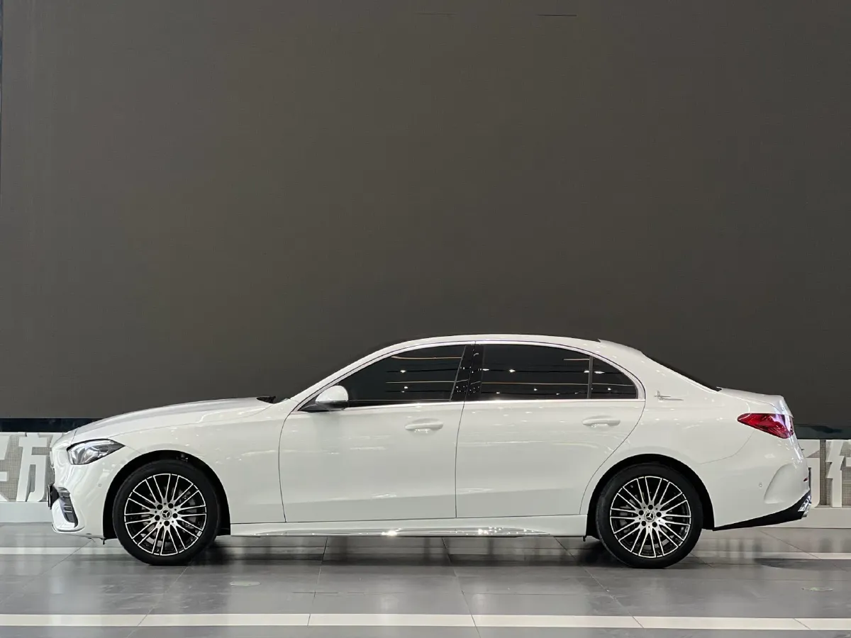 2022 Mercedes-Benz C Class 1.5T 204HP L4 9AT,autocango,china used car exporter,china ev exporter,chinese used car exporter,chinese used ev exporter