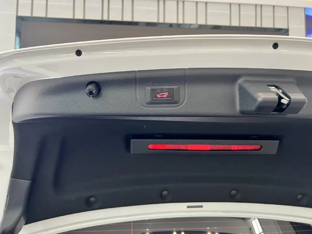 2022 Mercedes-Benz C Class 1.5T 204HP L4 9AT,autocango,china used car exporter,china ev exporter,chinese used car exporter,chinese used ev exporter